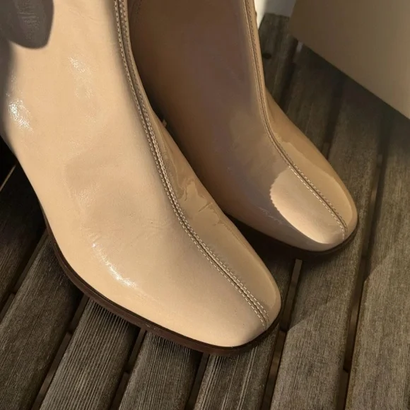 Sezane Glossy Beige Heeled Boots - Picture 2 of 7